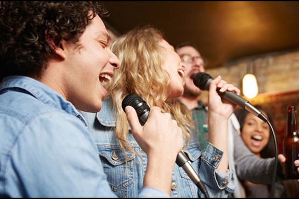 Hat karaoke sau 0h co the bi phat tien hinh anh