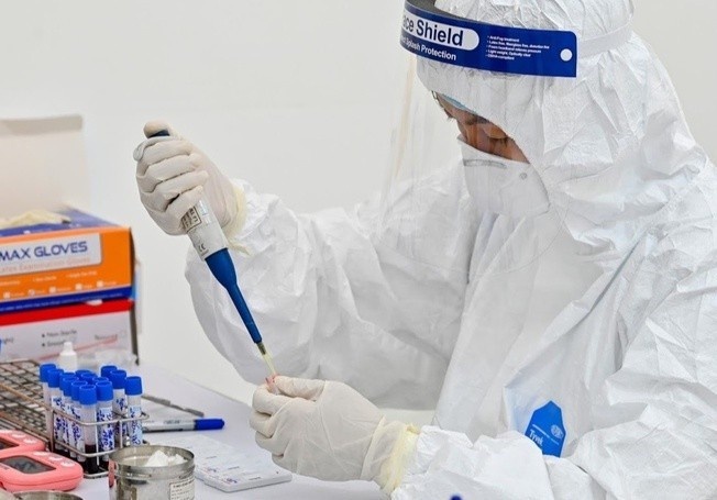 Hai Duong lay mau xet nghiem Covid-19 cho hon 36.000 nguoi hinh anh