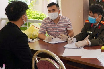 Truy bat nghi can dua 7 nguoi Trung Quoc nhap canh trai phep hinh anh