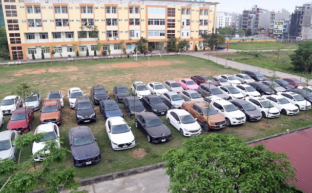 Thuê ôtô mang đi cầm đồ ảnh 2 Thue oto mang di cam do anh 2