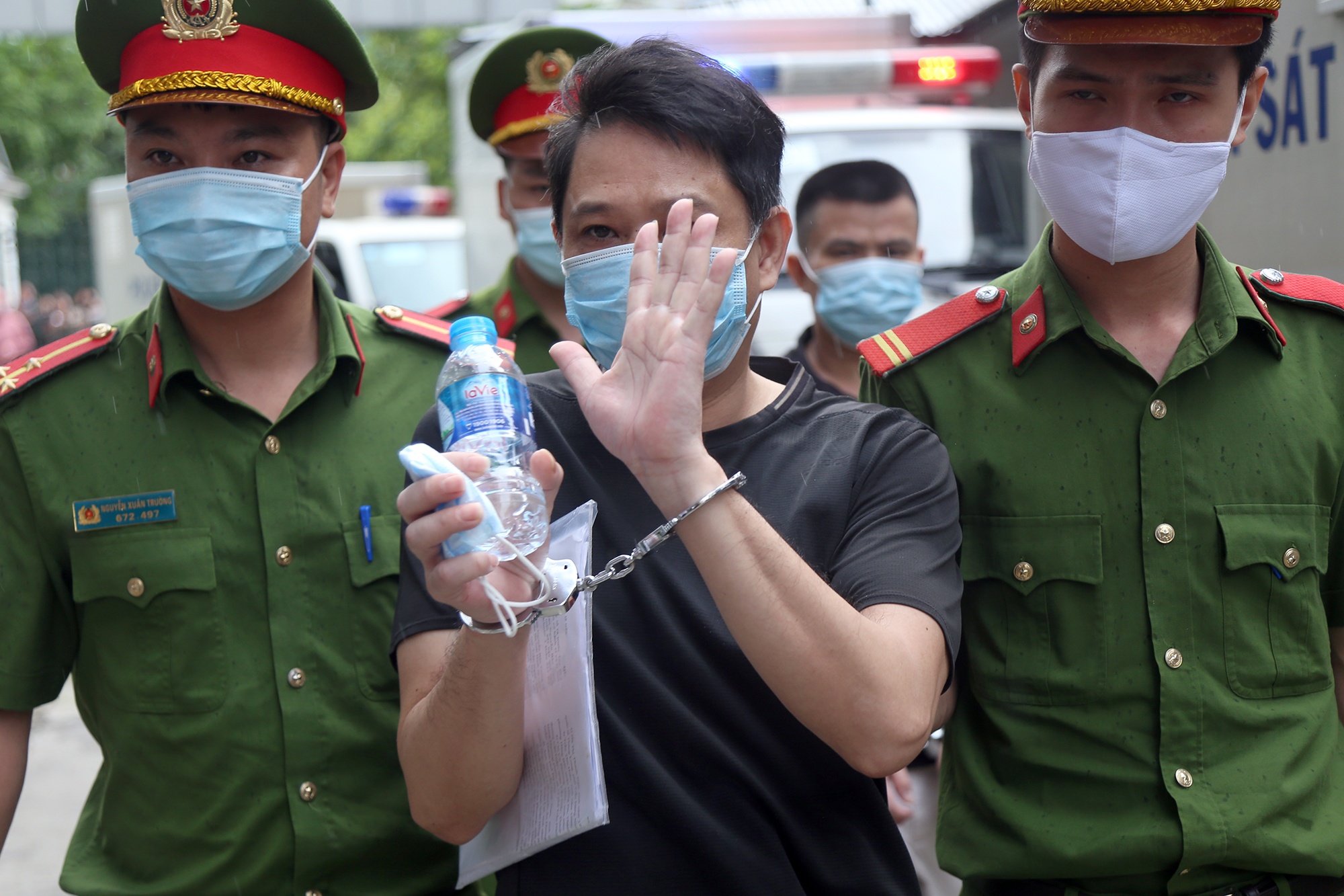 Mot bi cao trong dai an Nhat Cuong chet truoc ngay xet xu hinh anh