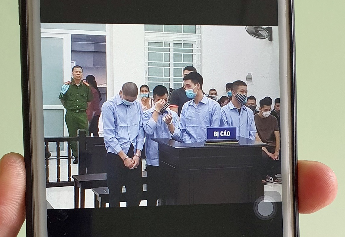 Dinh chi Pho truong cong an quan Tay Ho hinh anh