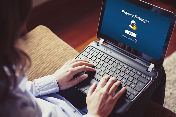 Mua ban, su dung trai phep thong tin ca nhan co the bi phat tu hinh anh