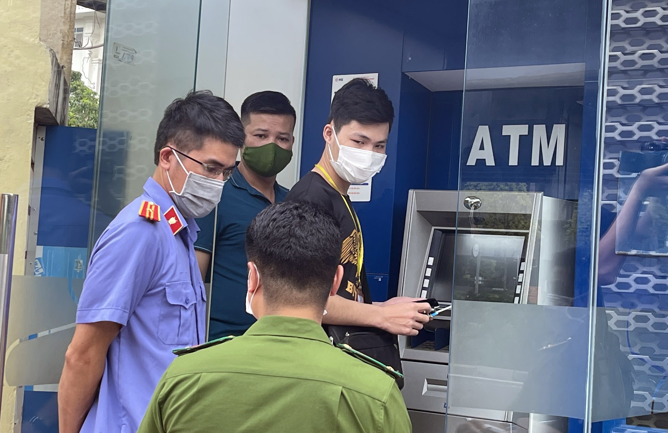 Danh cap thong tin ca nhan anh 1