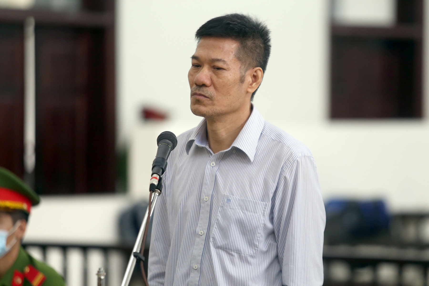 Nguyen Nhat Cam anh 1