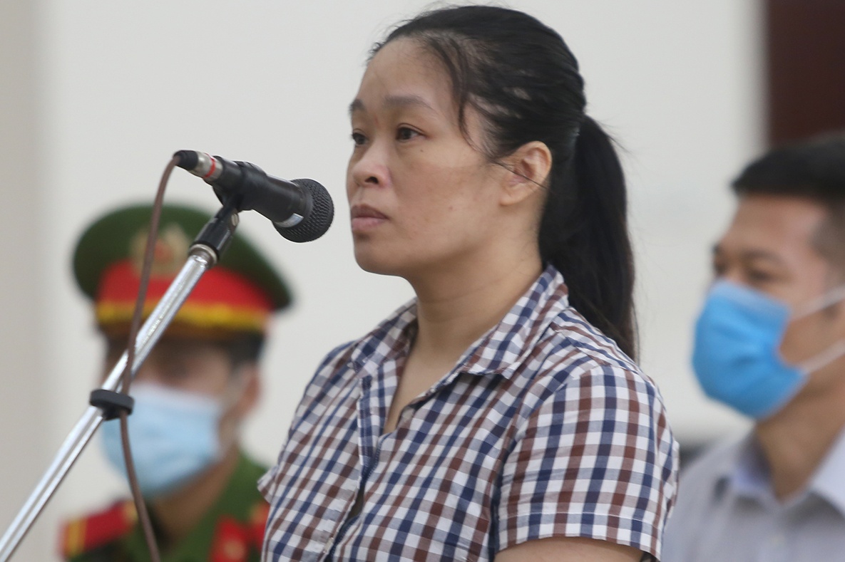 Nguyen Nhat Cam anh 2