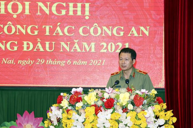 Thiếu tướng Vũ Hồng Văn ảnh 1 Thieu tuong Vu Hong Van anh 1