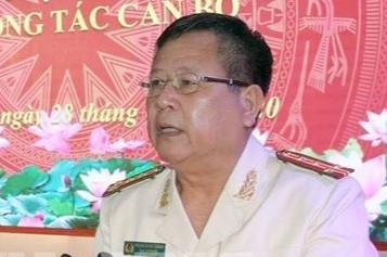 Giam doc Cong an Hung Yen lam Cuc truong Vien thong va Co yeu hinh anh