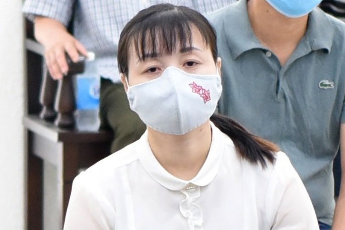 Cuu cong an linh 13 nam tu vi lua nhieu dong nghiep hinh anh