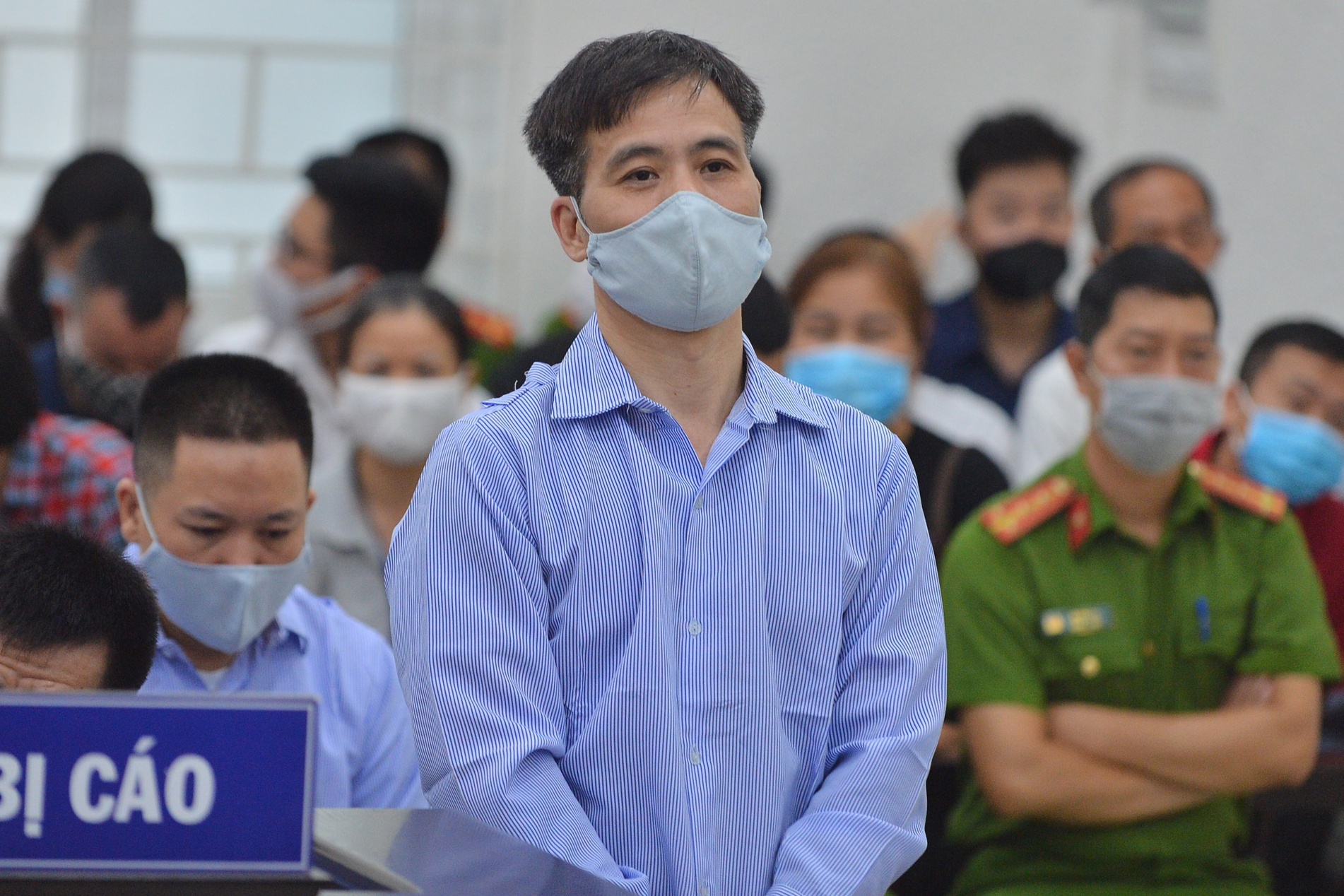 Thanh tra giao thong nhan hoi lo anh 1