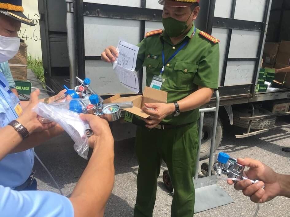 Van thở oxy lậu ảnh 1 Van tho oxy lau anh 1