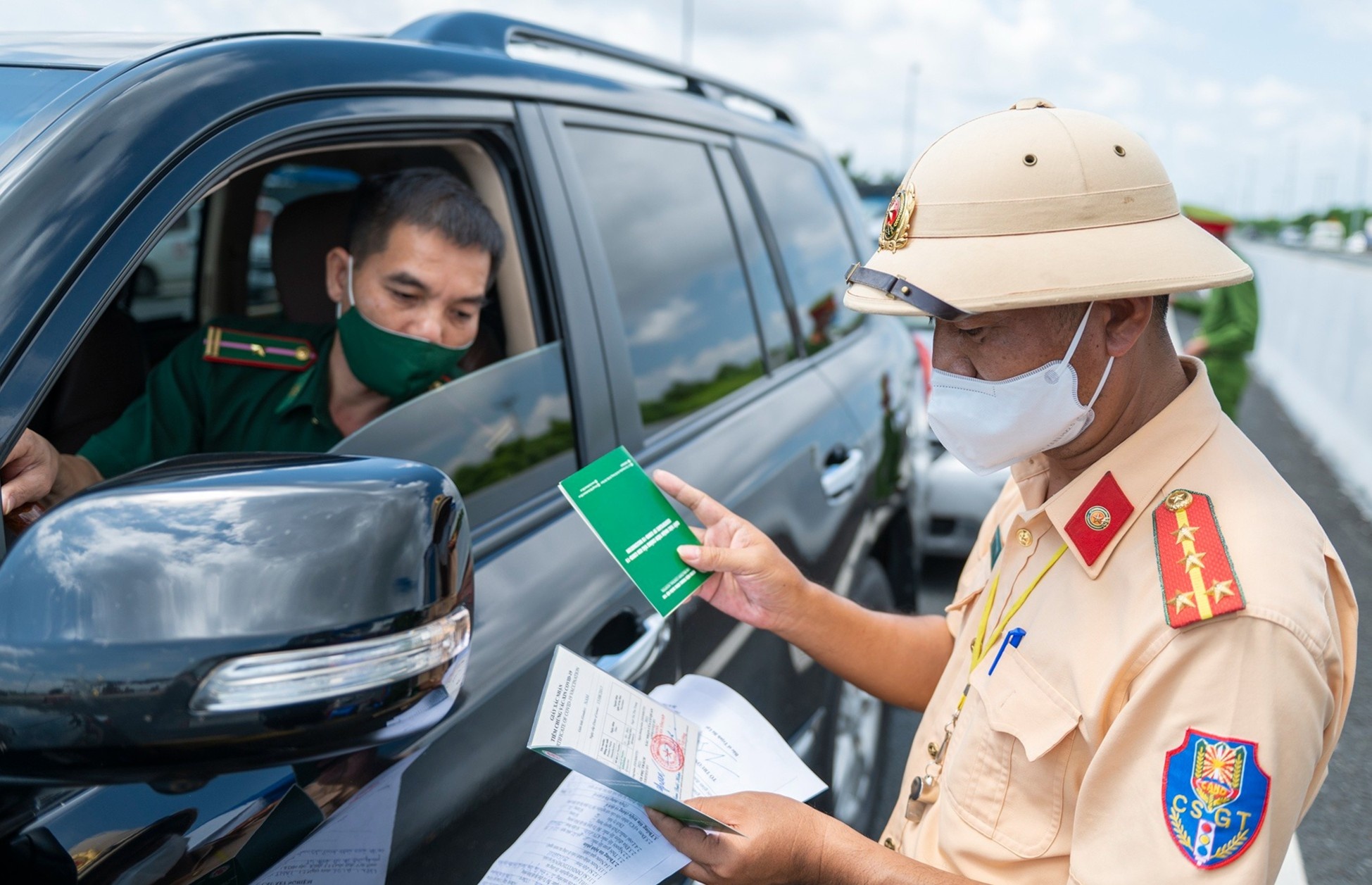 Dich vu nao la cong ich thiet yeu? hinh anh