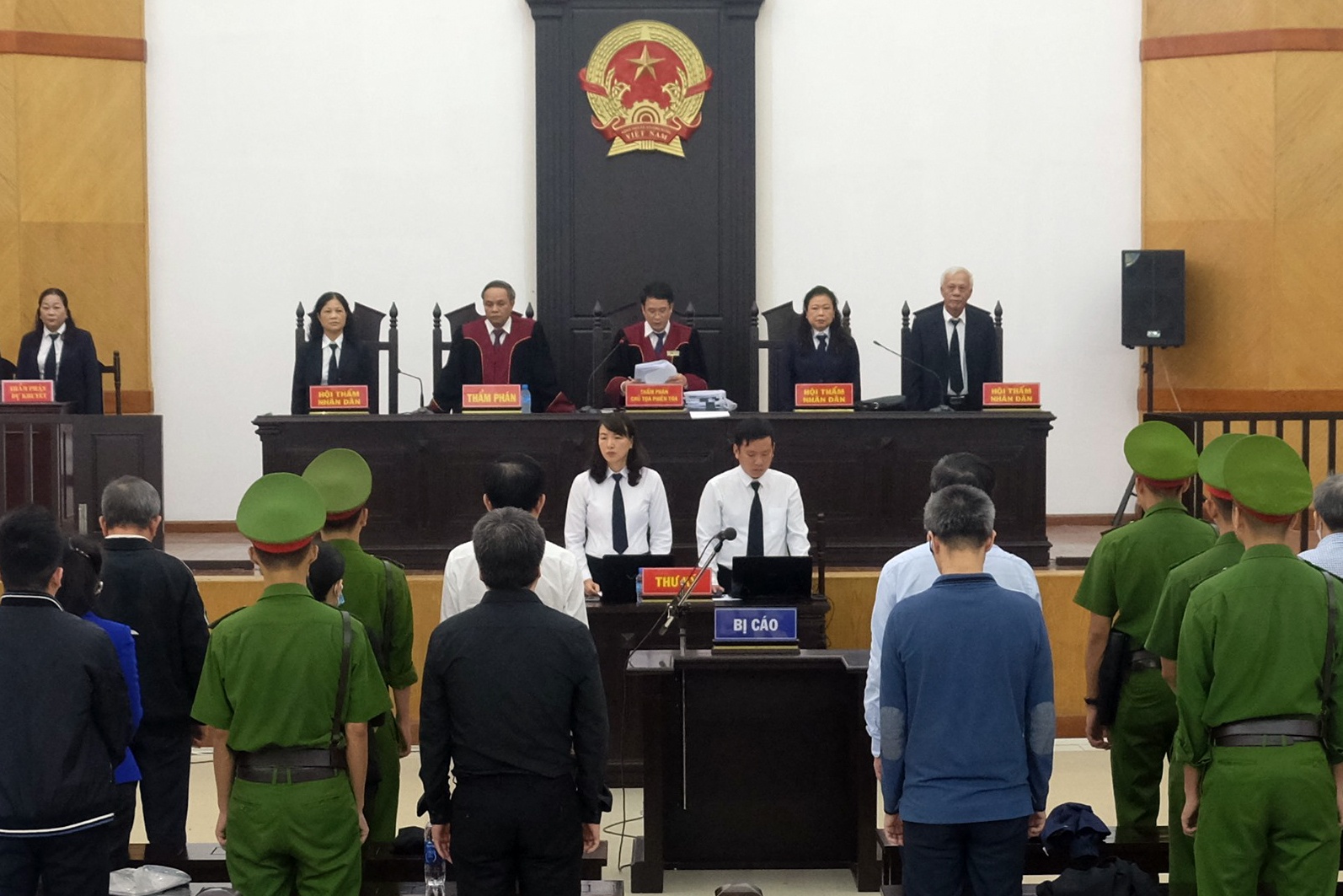 TAND Toi cao de xuat xet xu truc tuyen nhieu vu an hinh su hinh anh