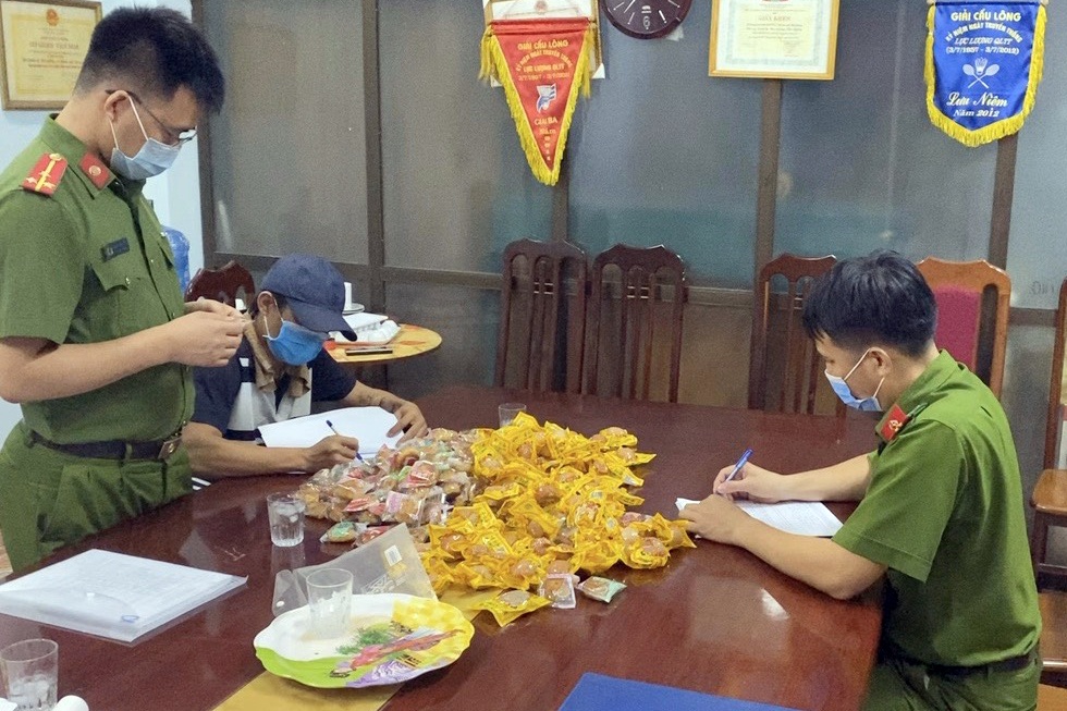 Bánh trung thu lậu ảnh 1 Banh trung thu lau anh 1