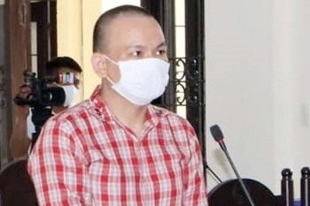 F0 lam lay lan dich bi phat 3 nam tu hinh anh