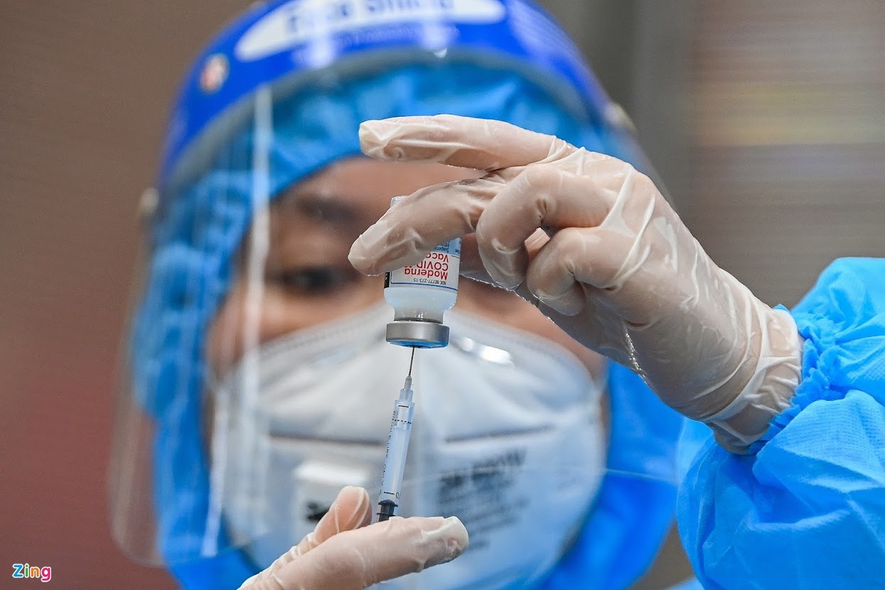 Mua vaccine Pfizer anh 1