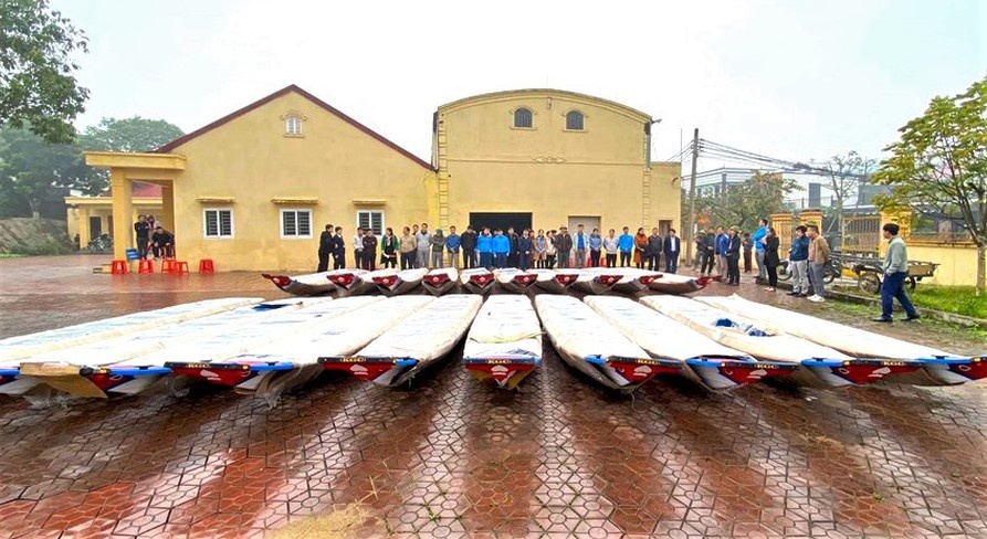 Ra soat tien tu thien anh 2