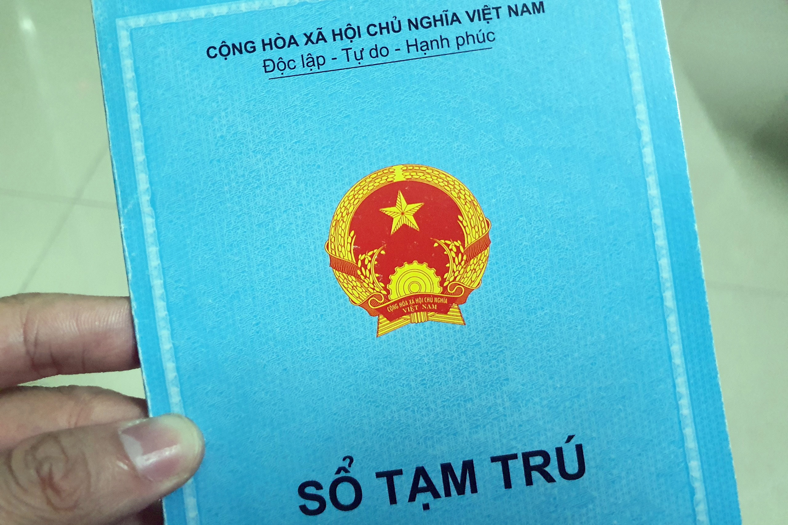 Cuu canh sat khu vuc lam gia hang loat so tam tru hinh anh