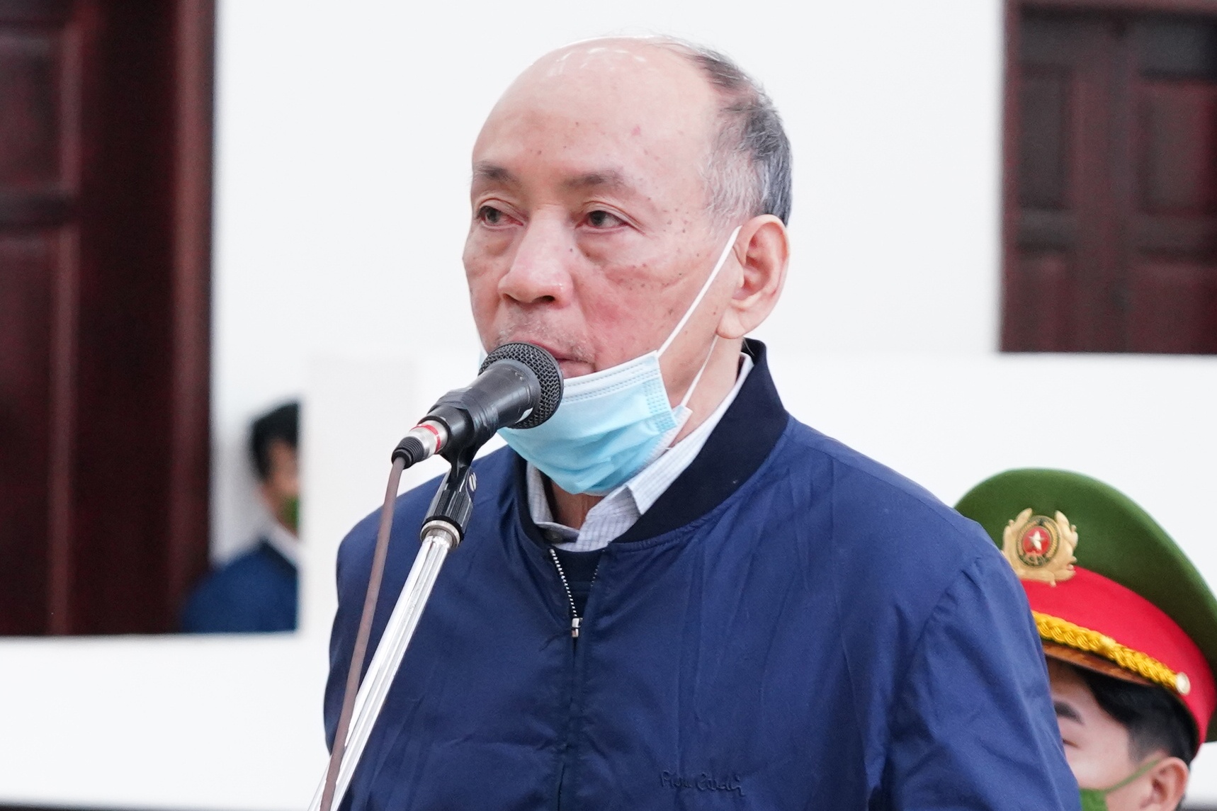 Cuu Tong giam doc Gang thep Thai Nguyen xin giam an hinh anh