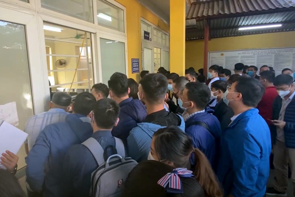 Dang ky xe truc tuyen anh 1