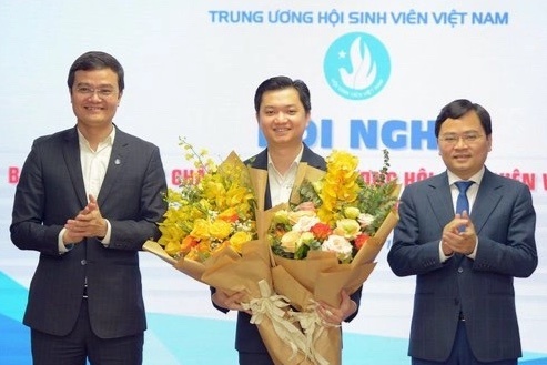 Ong Nguyen Minh Triet lam Chu tich Trung uong Hoi Sinh vien Viet Nam hinh anh