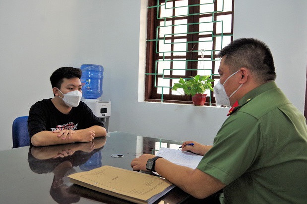 Lua tien cong nhan anh 1