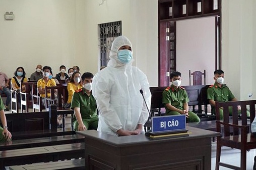 Sat hai giam doc roi lot do nan nhan nham lam nhuc hinh anh