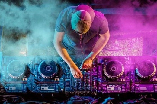 Vach mat DJ giet co giao sau 26 nam hinh anh