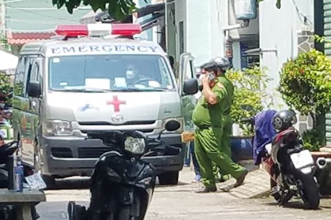 Gia chet do Covid-19 de tron ban gai hinh anh