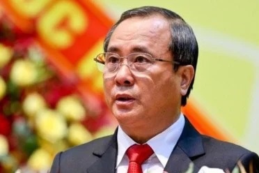 Cuu bi thu Binh Duong bi cao buoc lam that thoat hon 700 ty dong hinh anh