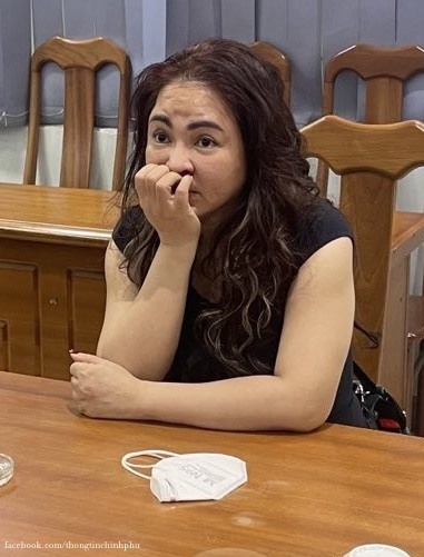 Lý lịch Nguyễn Phương Hằng ảnh 1 Ly lich Nguyen Phuong Hang anh 1
