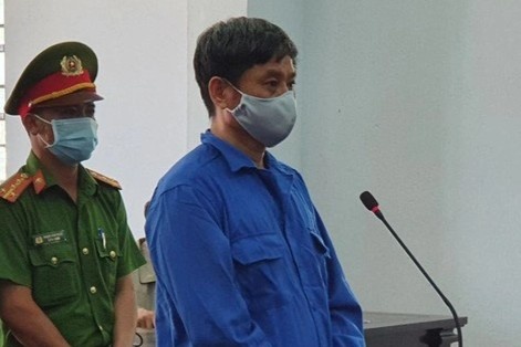 Y an tu hinh cuu bi thu xa giet em ho, muon xac the than hinh anh