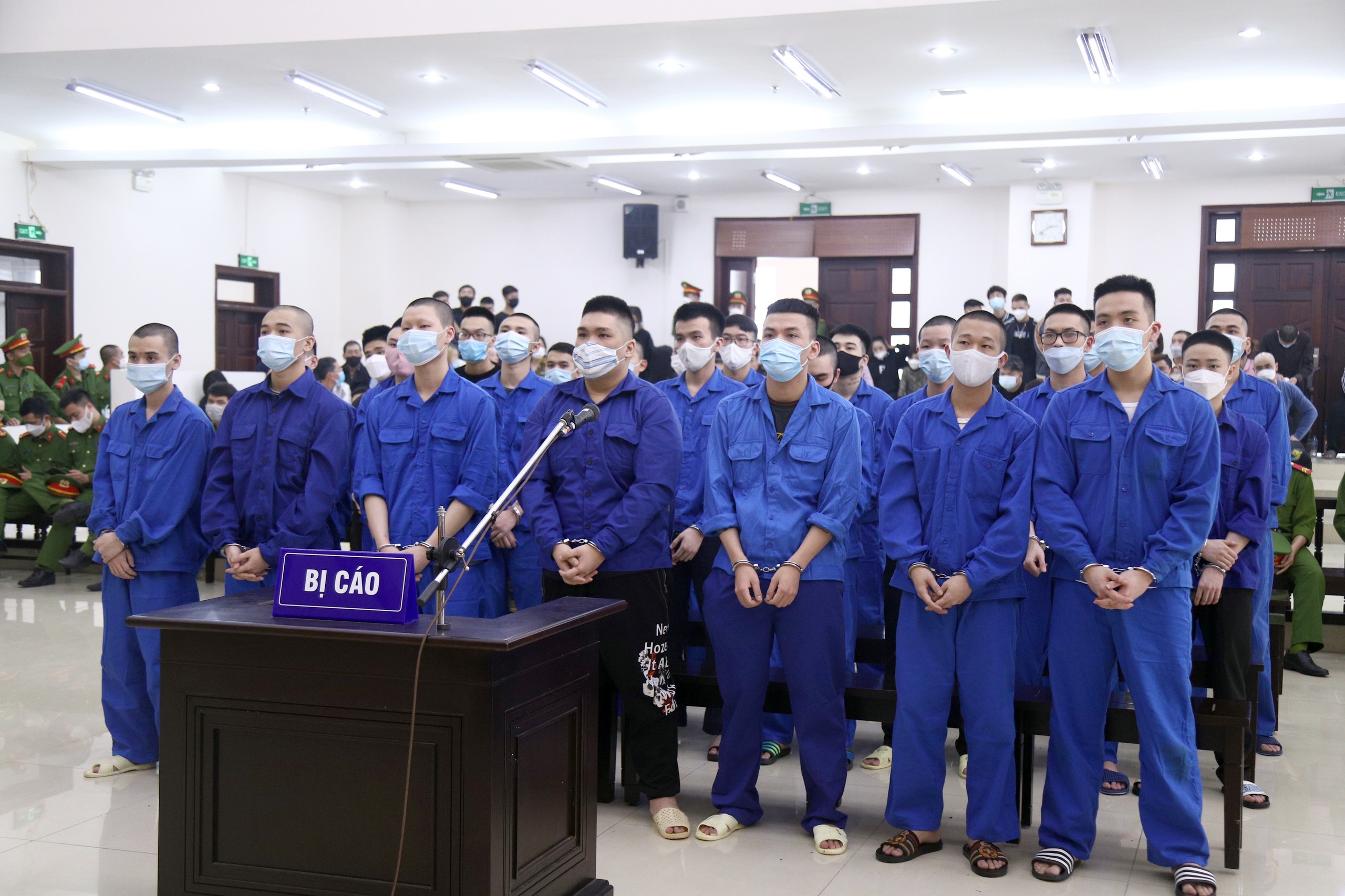 Hỗn chiến ở Hà Nội ảnh 1 Hon chien o Ha Noi anh 1