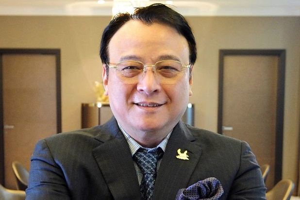 Nhung lum xum cua Tan Hoang Minh truoc khi ong Do Anh Dung bi bat hinh anh
