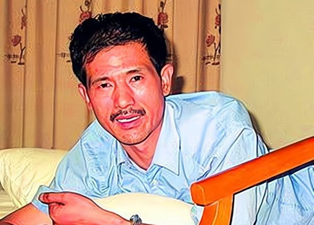 Ten cuop giet 8 nguoi di phau thuat tham my hong thoat toi hinh anh