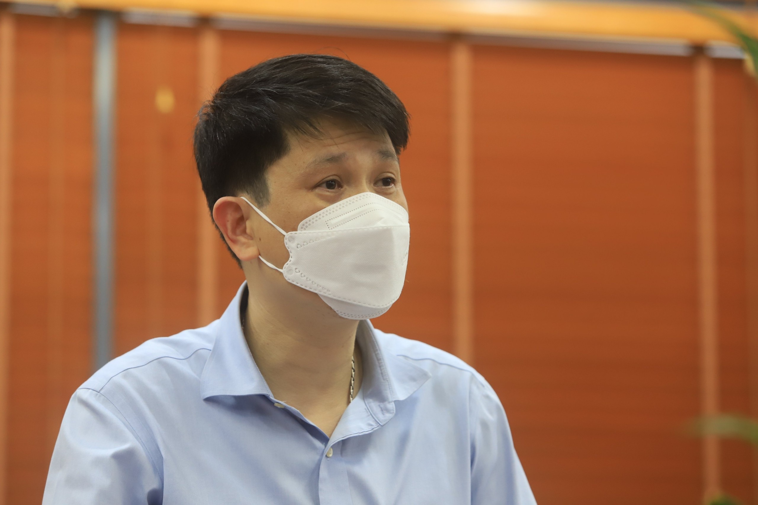 Truong khoa bi to cuong buc anh 1