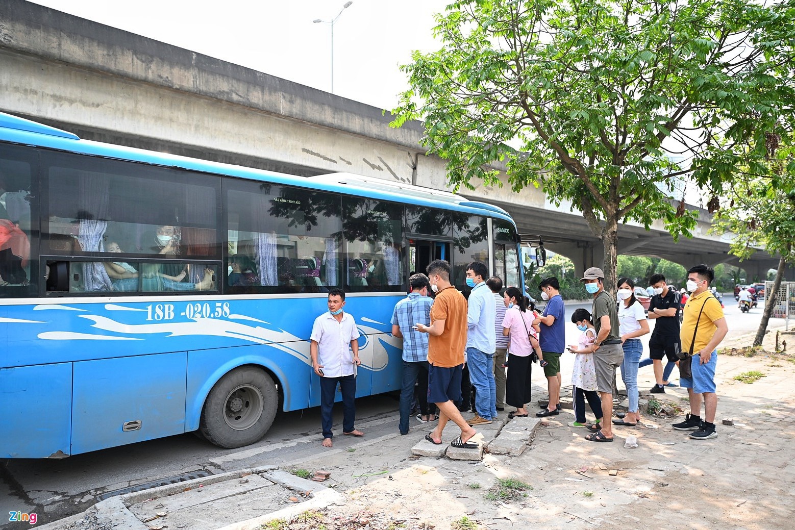Vi phạm luật giao thông ảnh 7 Vi pham luat giao thong anh 7