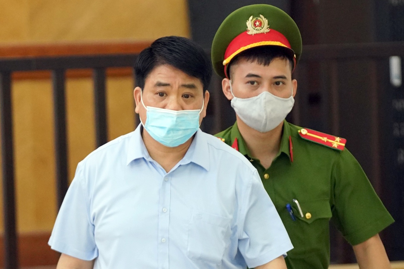 Ong Nguyen Duc Chung duoc giam 3 nam tu hinh anh