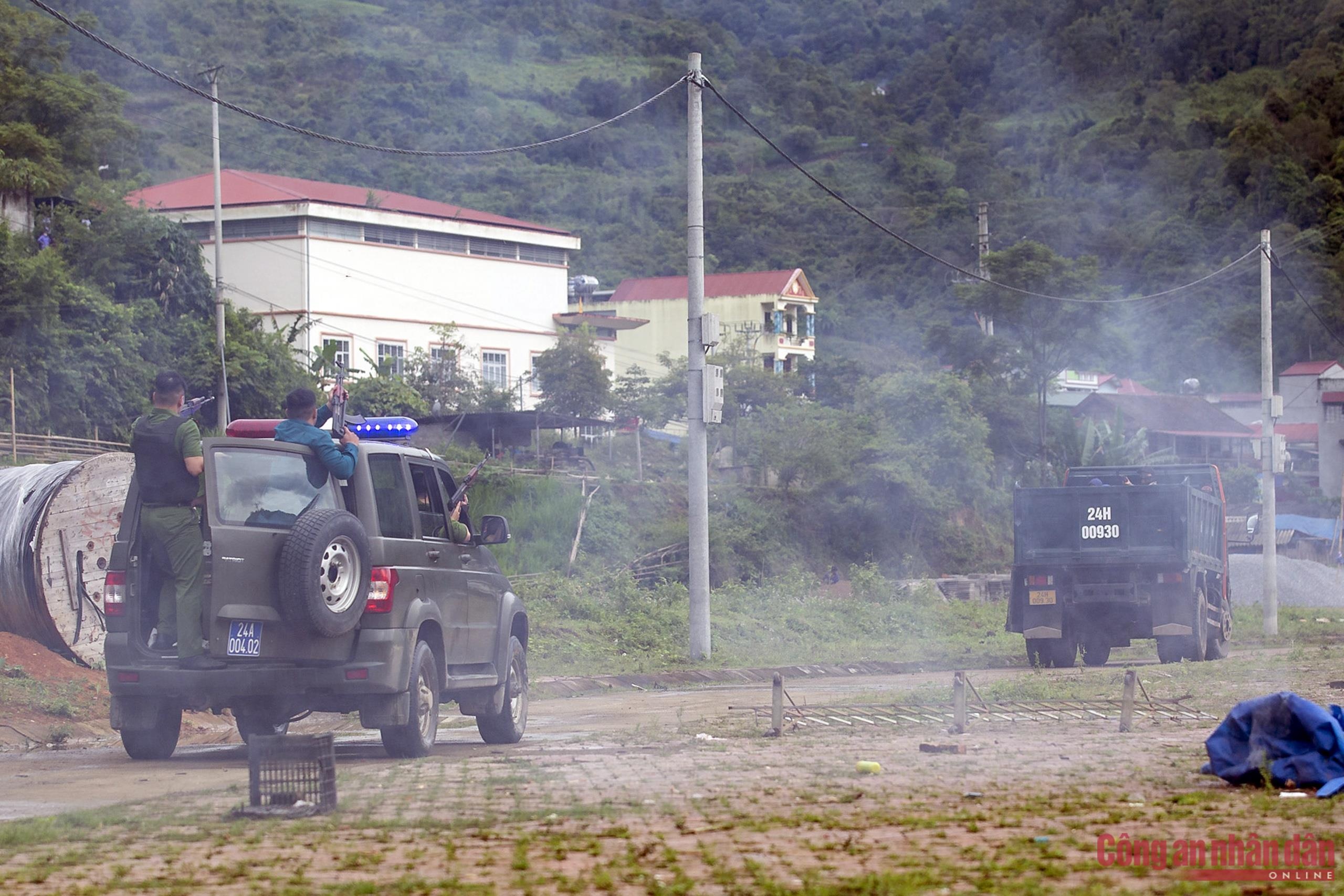 Dien tap chong khung bo anh 3