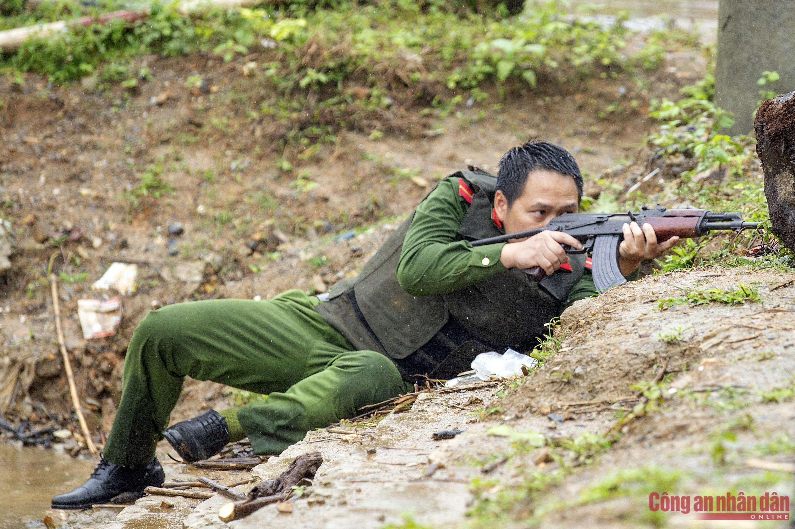 Dien tap chong khung bo anh 6