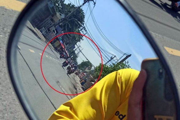 'Chim lon' bam duoi CSGT khi xu ly xe qua tai o Thu Duc hinh anh