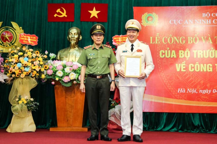 Thiếu tướng Vũ Hồng Văn ảnh 1 Thieu tuong Vu Hong Van anh 1