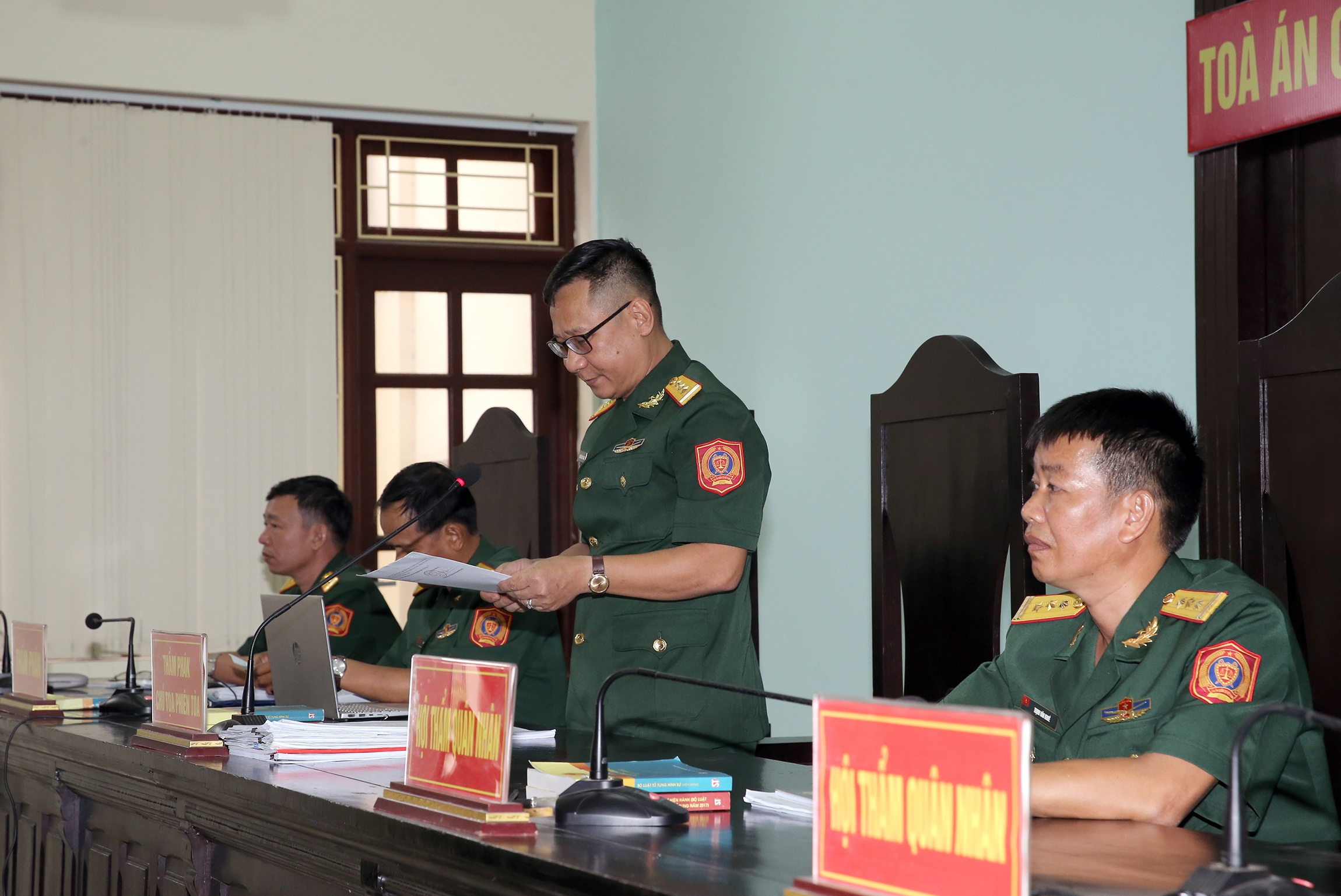 Xet xu tu lenh vung canh sat bien anh 2