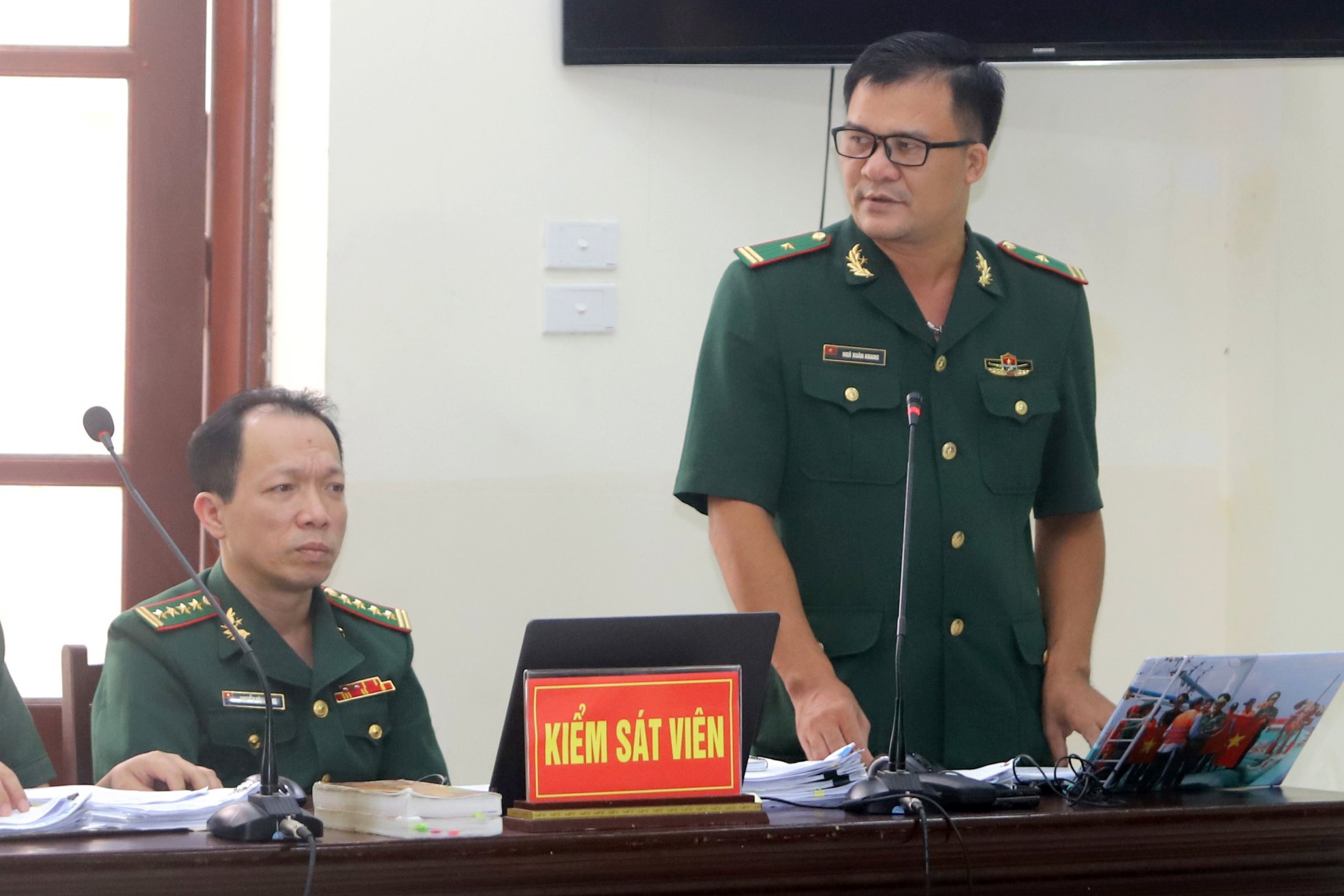 Tu lenh vung canh sat bien anh 2