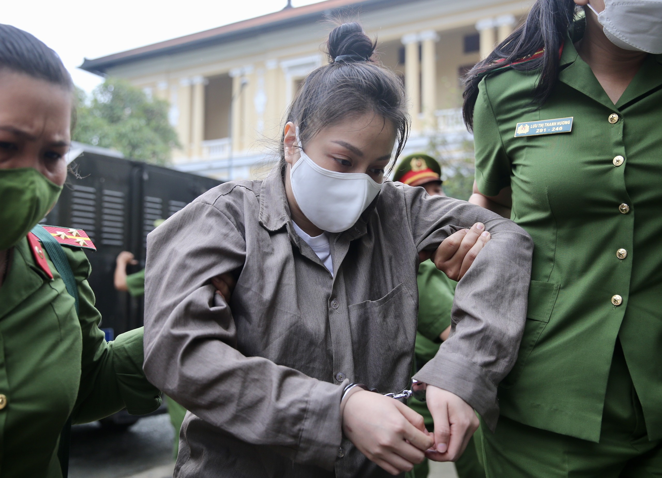 Xet xu Nguyen Vo Quynh Trang anh 1