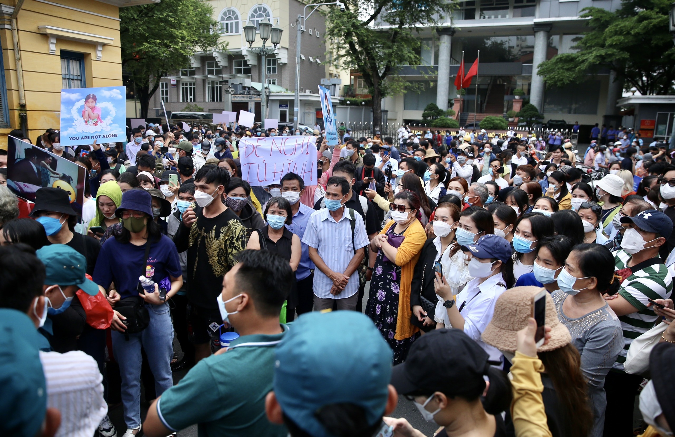 Xu vu bao hanh be gai 8 tuoi anh 5