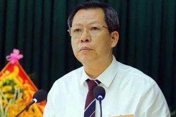 Bat tam giam bi thu huyen uy o Thanh Hoa hinh anh