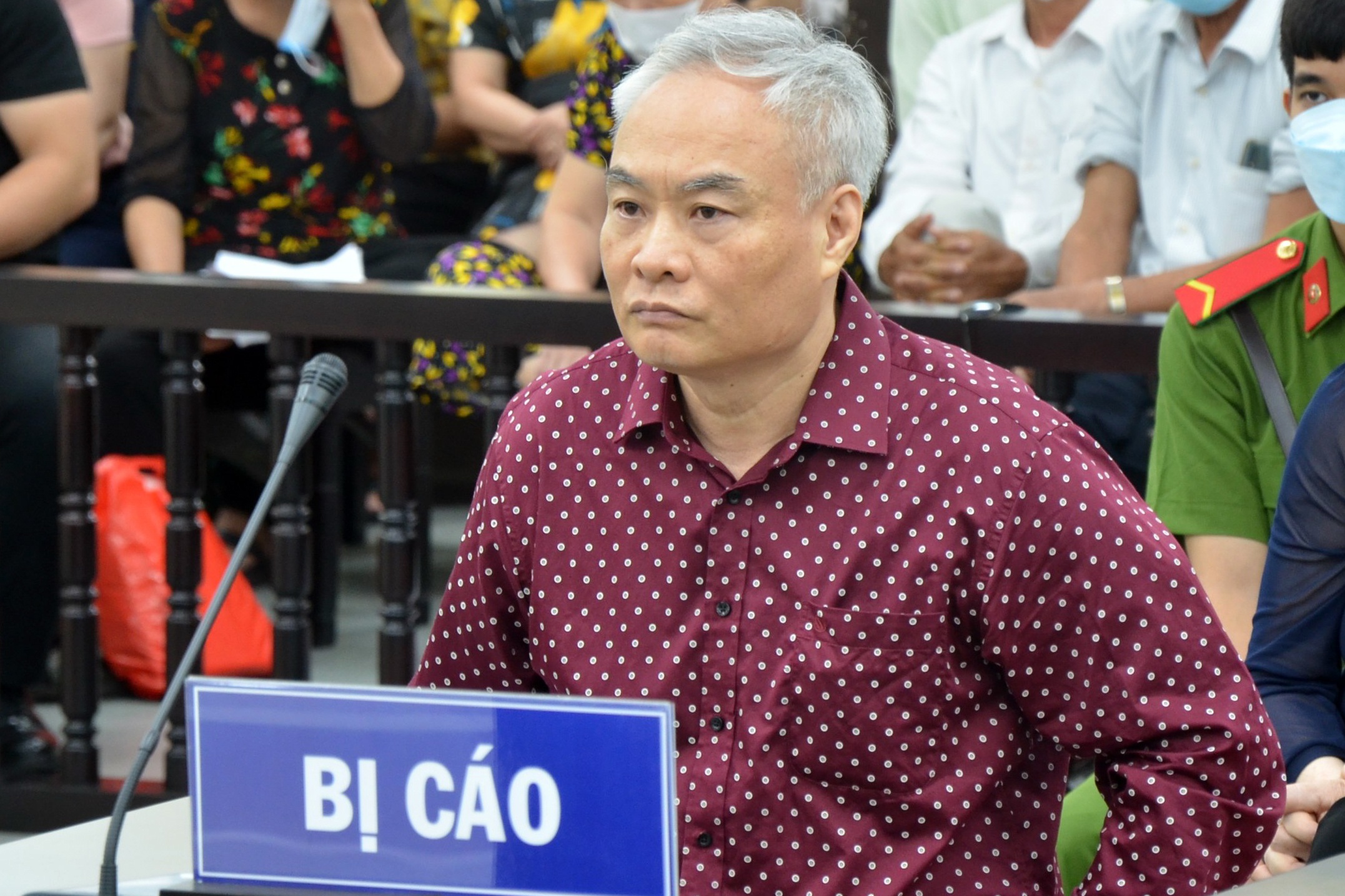 Nhom to chuc chuong trinh 'Trai tim Viet Nam' lua hon 1.000 nguoi hinh anh