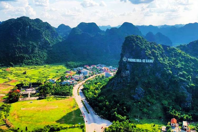 Khoi to vu an lien quan cong trinh tai Phong Nha - Ke Bang hinh anh