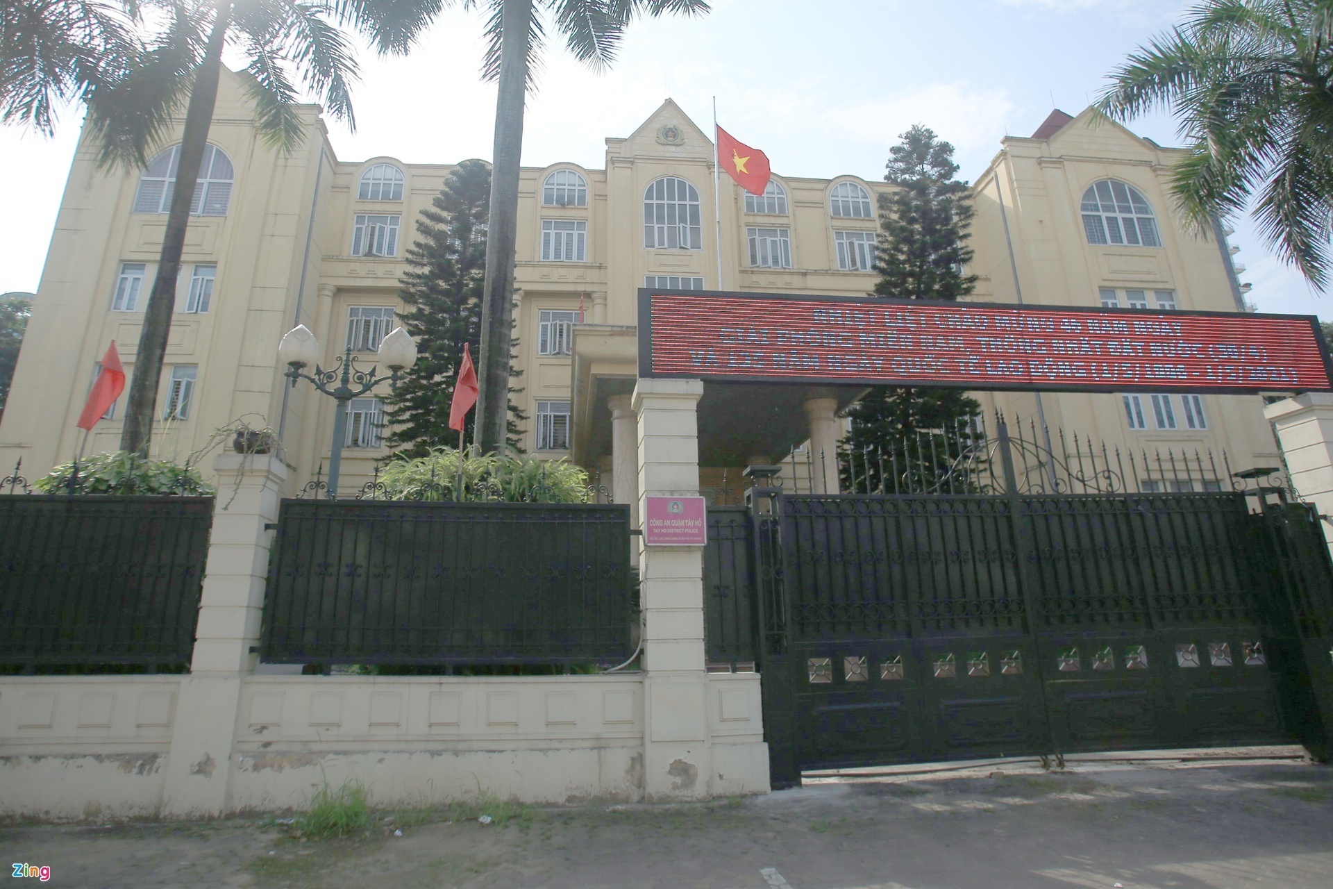 Xet xu Phung Anh Le anh 1